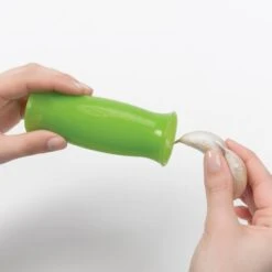 Garlic Peeler 11 Garlic Peeler -Oxo gg 1062036 2