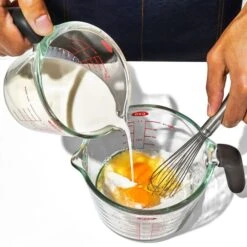 2 Cup Glass Measuring Cup -Oxo gg 11381900 2cupglassmeasuringcup pdp 02